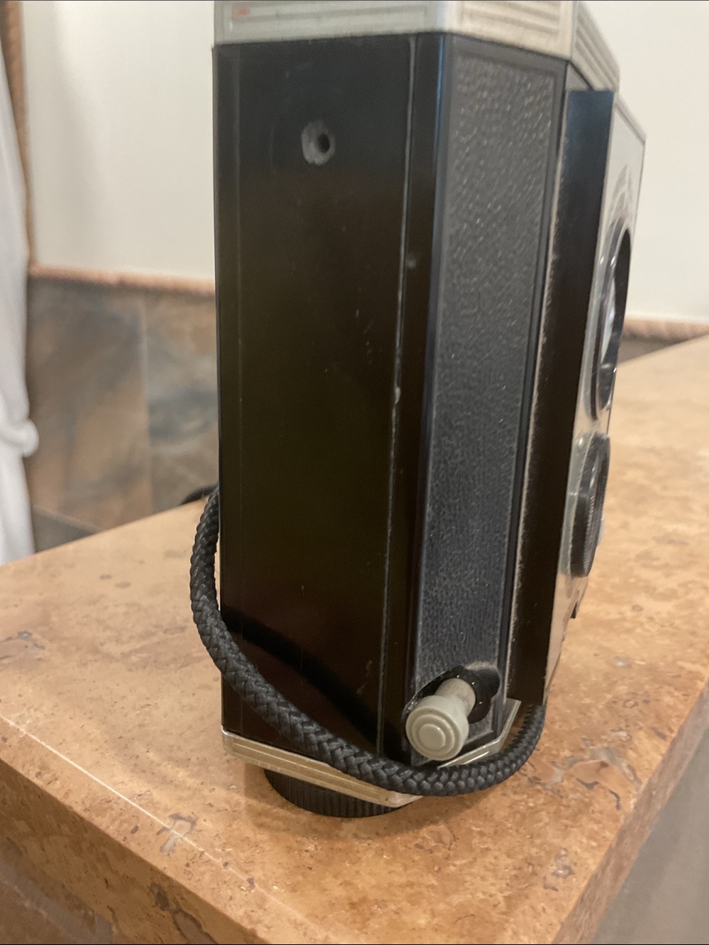 Kodak Brownie Reflex Synchro Model Camera - Black & Silver - Picture 3 of 3